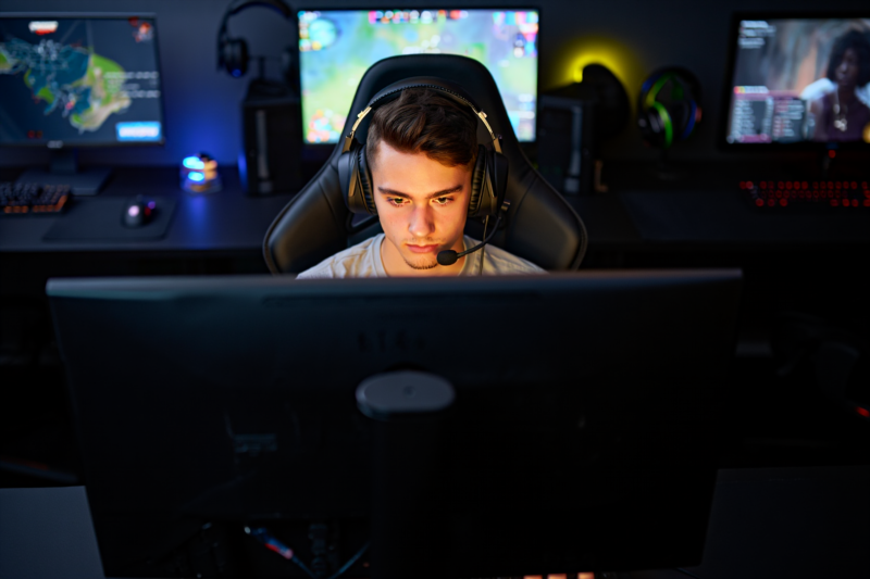 How to Train Like a Pro Esports Player for Success